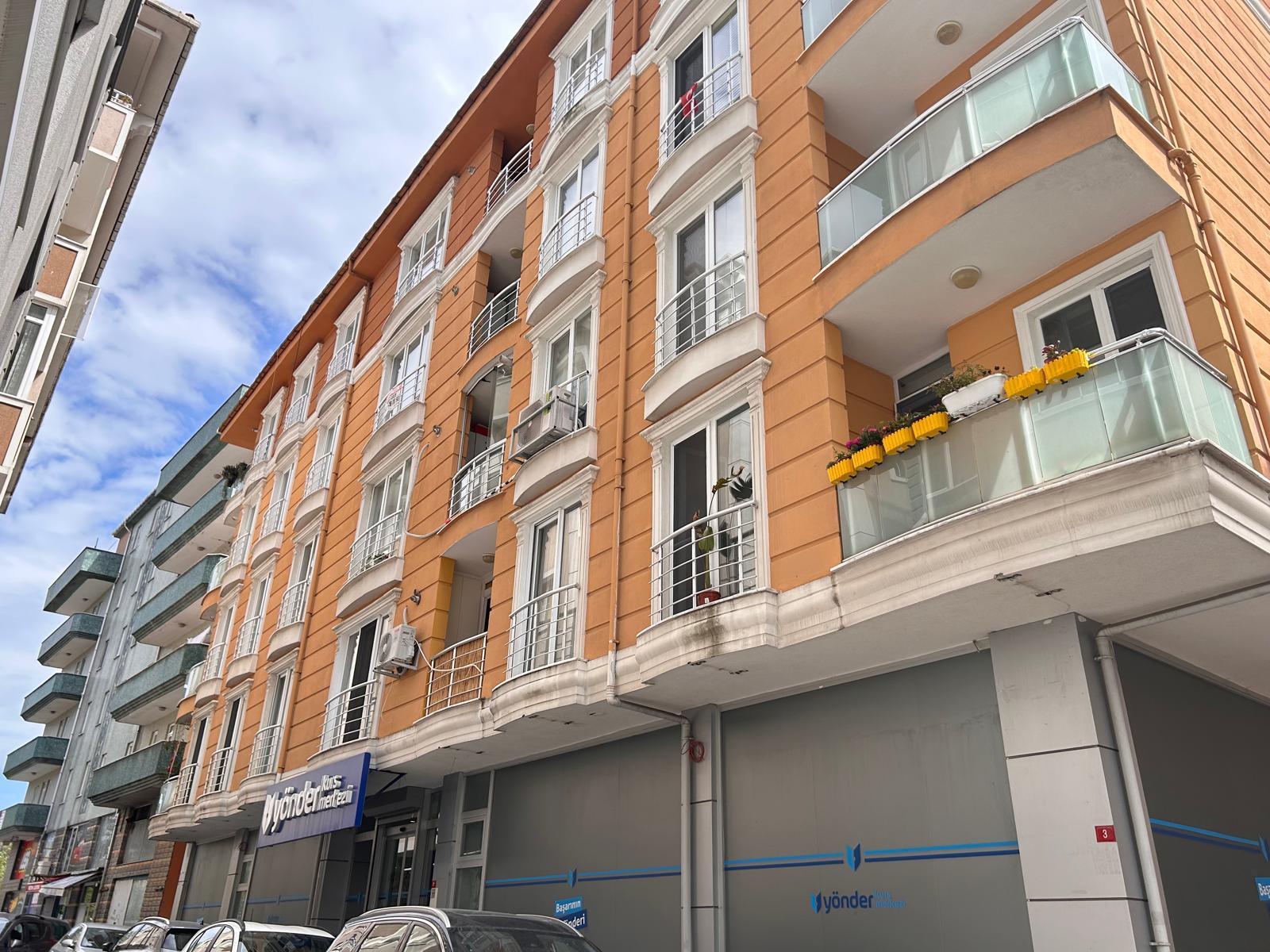 GÖKTÜRK MERKEZ KONAKLARI SİTESİNDE HAVUZLU SATILIK 3+1 DAİRE